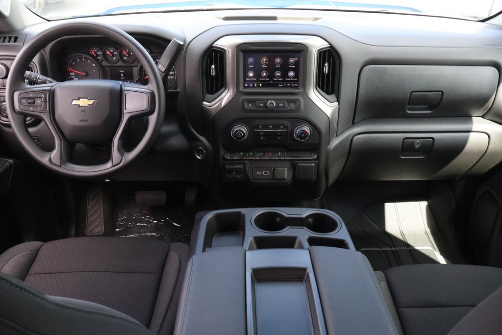 Chevrolet Silverado 1500 Custom 2025 à Terrebonne, Québec - 10 - w1024h768px