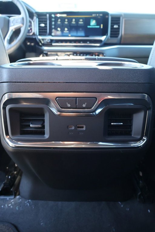 Chevrolet Silverado 1500 High Country 2026 à Terrebonne, Québec - 23 - w1024h768px