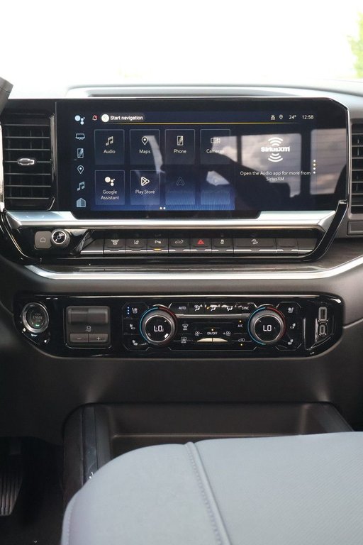 2025 Chevrolet Silverado 2500 HD LTZ in Terrebonne, Quebec - 16 - w1024h768px