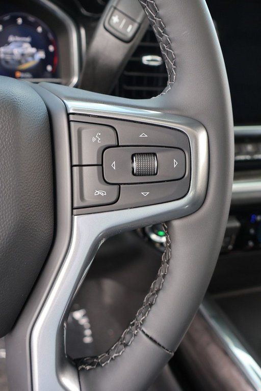 2025 Chevrolet Silverado 2500 HD LTZ in Terrebonne, Quebec - 14 - w1024h768px