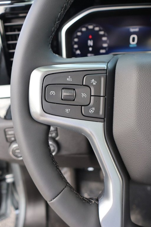 2025 Chevrolet Silverado 2500 HD LTZ in Terrebonne, Quebec - 13 - w1024h768px