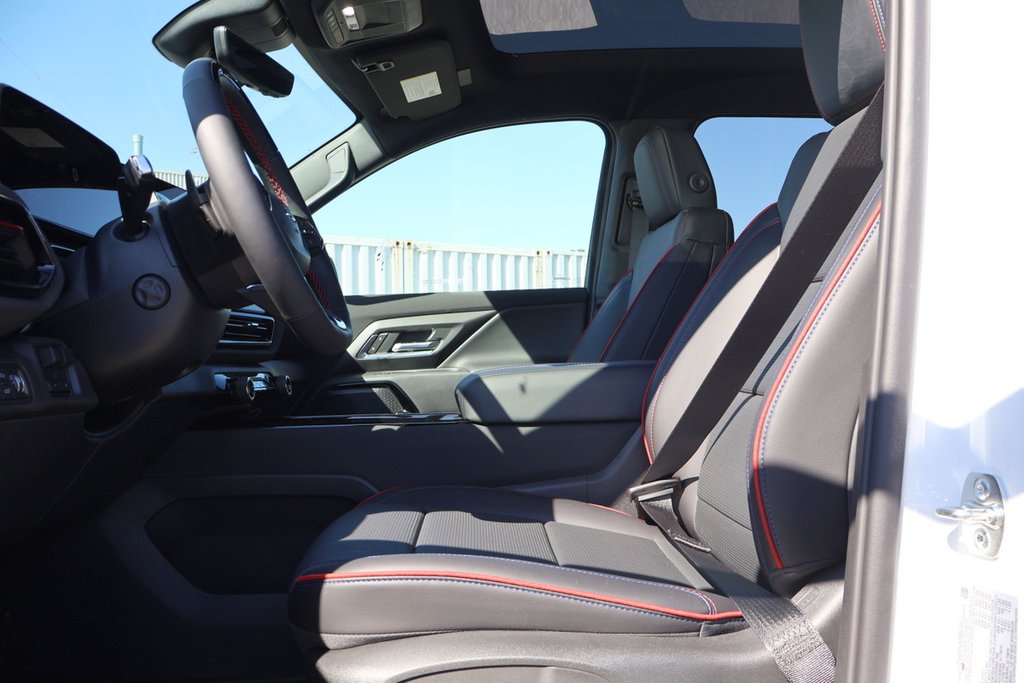 2025 Chevrolet Silverado EV RST Extended Range in Terrebonne, Quebec - 7 - w1024h768px