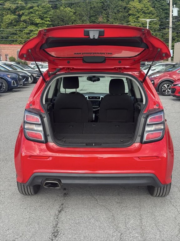 2017 Chevrolet Sonic LT RS Toit Ouvrant Bas Kilométrage in Terrebonne, Quebec - 15 - w1024h768px