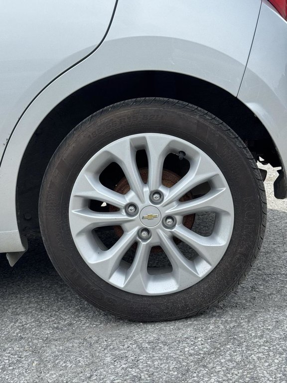 2022 Chevrolet Spark 1LT * Bas Kilométrage * in Terrebonne, Quebec - 16 - w1024h768px