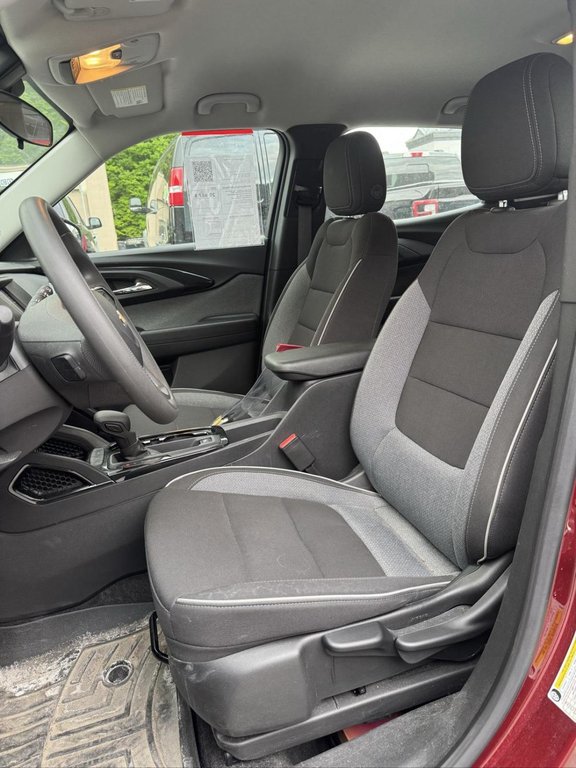 2023 Chevrolet Trailblazer LS Caméra De Recul Bas Kilométrage in Terrebonne, Quebec - 8 - w1024h768px