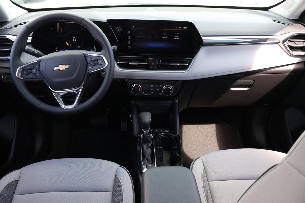 2026 Chevrolet Trailblazer LT in Terrebonne, Quebec - 10 - w1024h768px
