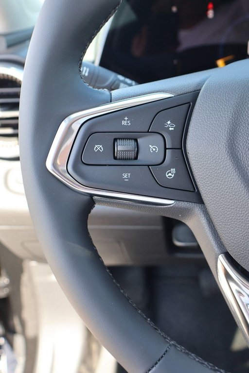 2025 Chevrolet Trax ACTIV in Terrebonne, Quebec - 13 - w1024h768px