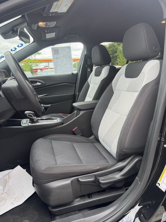 2025 Chevrolet Trax 1RS Bas Kilométrage Caméra De Recul in Terrebonne, Quebec - 8 - w1024h768px