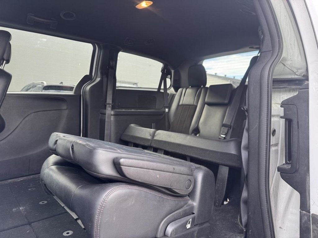 2020 Dodge Grand Caravan Premium Plus Sto'n'Go in Terrebonne, Quebec - 8 - w1024h768px