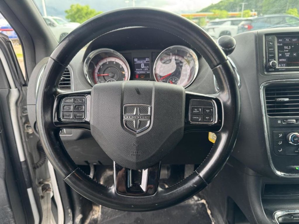 2020 Dodge Grand Caravan Premium Plus Sto'n'Go in Terrebonne, Quebec - 10 - w1024h768px