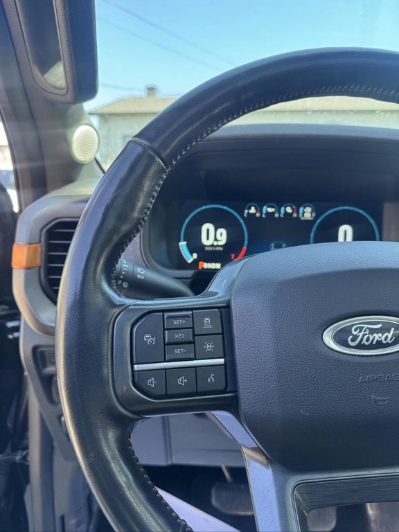 Ford F-150 TREMOR 402A Crew Toit Panoramique Cuir 2022 à Terrebonne, Québec - 12 - w1024h768px