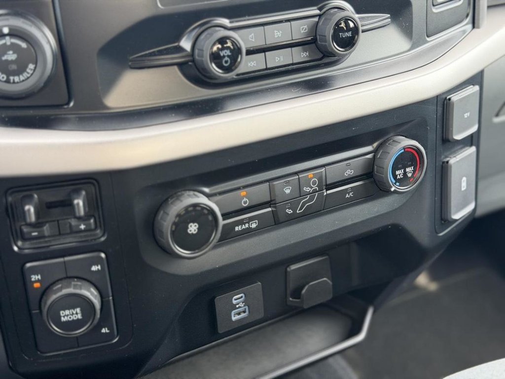 2023 Ford F-150 XLT XTR Supercrew Bas Kilométrage in Terrebonne, Quebec - 15 - w1024h768px