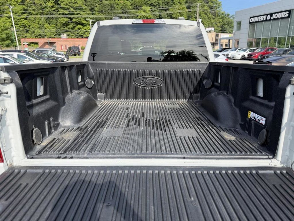 2023 Ford F-150 XLT XTR Supercrew Bas Kilométrage in Terrebonne, Quebec - 19 - w1024h768px
