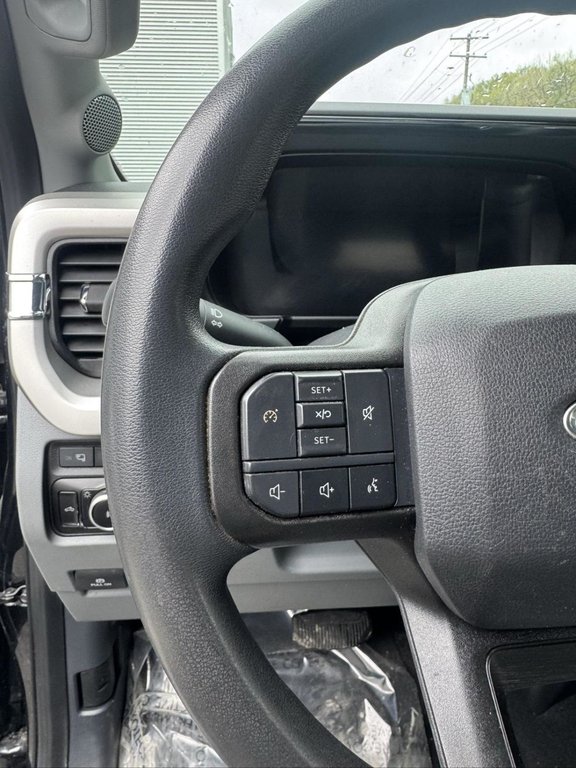 Ford F 250 XLT  FX4 Crew Diesel 2023 à Terrebonne, Québec - 12 - w1024h768px