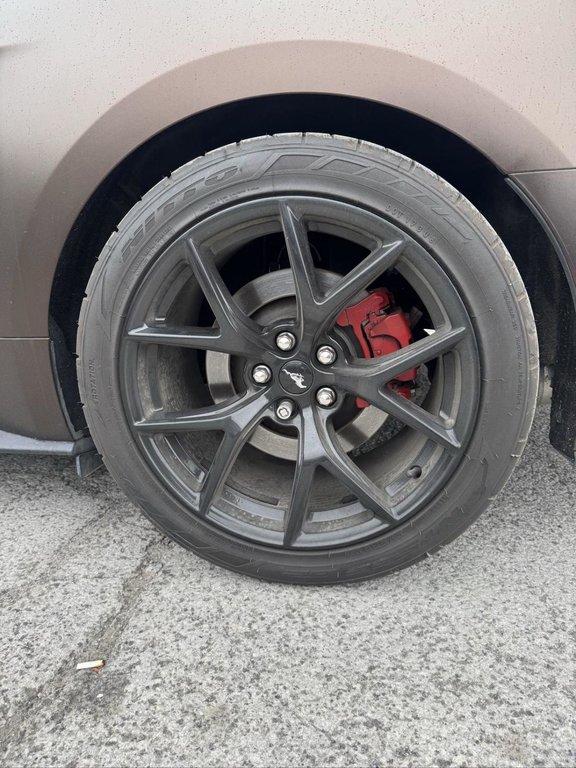 2020 Ford Mustang GT Premium 401A Performance Pack 2 in Terrebonne, Quebec - 17 - w1024h768px