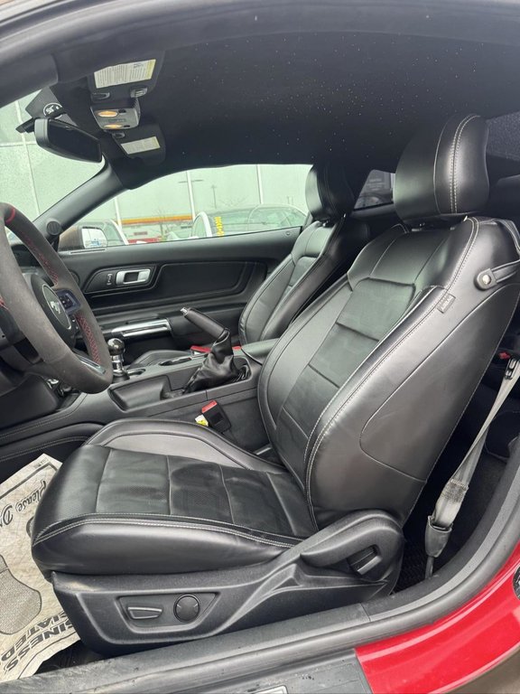 2020 Ford Mustang GT Premium 401A Performance Pack 2 in Terrebonne, Quebec - 8 - w1024h768px