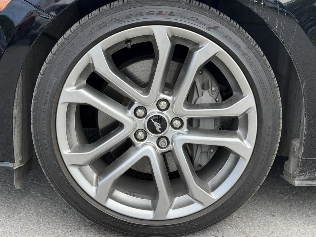 2022 Ford Mustang GT Premium in Terrebonne, Quebec - 22 - w1024h768px