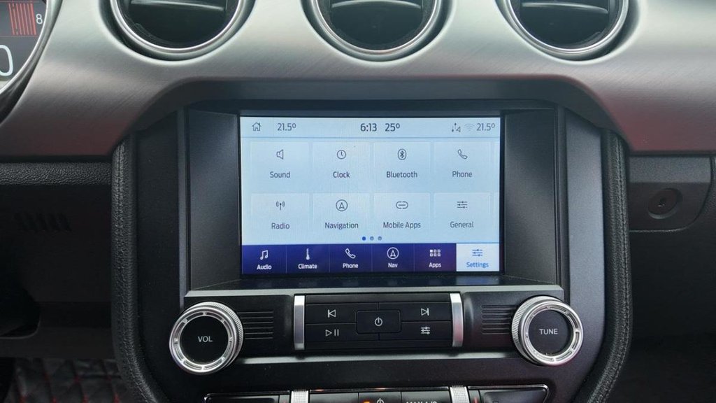 2022 Ford Mustang GT Premium in Terrebonne, Quebec - 14 - w1024h768px