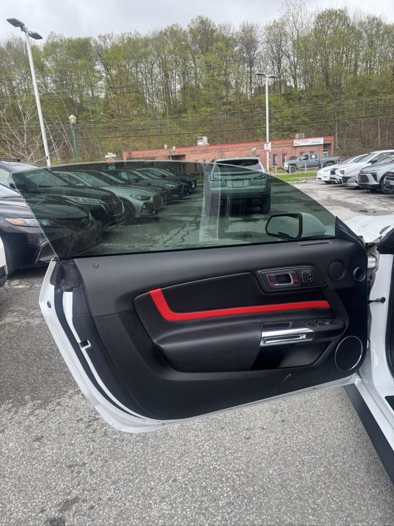 Ford Mustang GT Premium Bas Kilométrage Convertible 2023 à Terrebonne, Québec - 7 - w1024h768px
