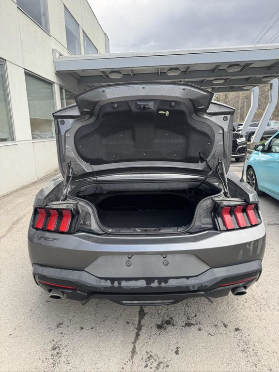 Ford Mustang GT Premium Convertible Bas Kilométrage 2026 à Terrebonne, Québec - 16 - w1024h768px