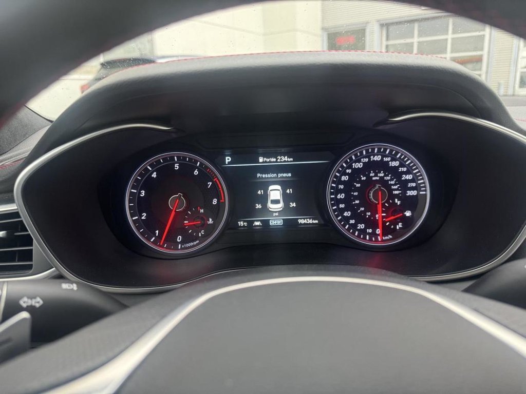 GENESIS G70 3.3T Sport Cuir Toit Ouvrant 2021 à Terrebonne, Québec - 13 - w1024h768px