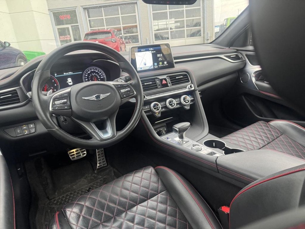 GENESIS G70 3.3T Sport Cuir Toit Ouvrant 2021 à Terrebonne, Québec - 9 - w1024h768px
