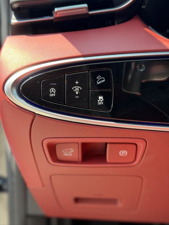 2022 GENESIS GV70 3.5T Sport Plus Intérieur Rouge in Terrebonne, Quebec - 11 - w1024h768px
