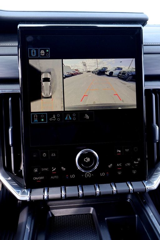 2025 GMC Acadia Elevation in Terrebonne, Quebec - 17 - w1024h768px