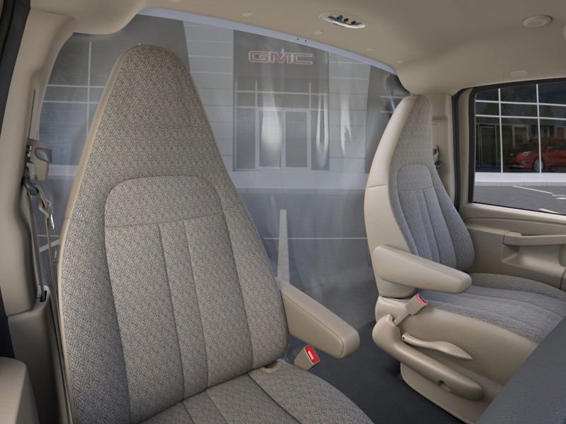 GMC Savana Cutaway 3500 WT 139'' 2025 à Terrebonne, Québec - 6 - w1024h768px