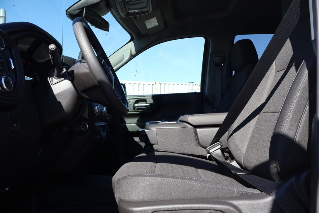 2026 GMC Sierra 1500 PRO in Terrebonne, Quebec - 7 - w1024h768px