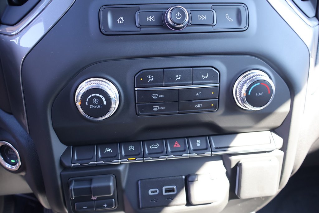 GMC Sierra 1500 PRO 2026 à Terrebonne, Québec - 16 - w1024h768px