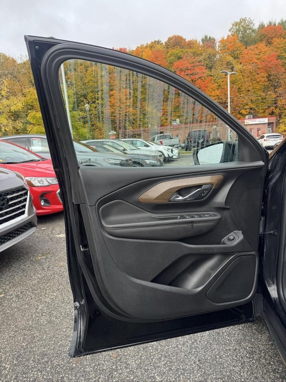 GMC Terrain SLE Elevation AWD Bas Kilométrage 2021 à Terrebonne, Québec - 7 - w1024h768px