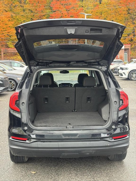 GMC Terrain SLE Elevation AWD Bas Kilométrage 2021 à Terrebonne, Québec - 17 - w1024h768px