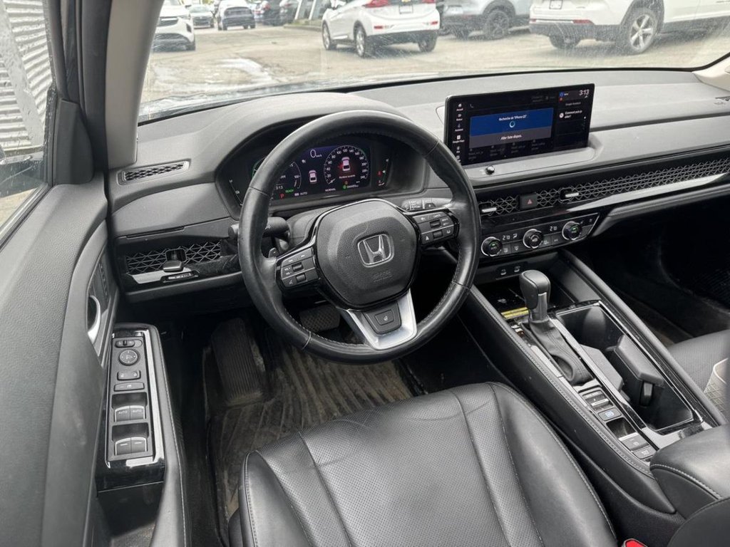 2024 Honda Accord Hybrid Touring Cuir  Toit Ouvrant in Terrebonne, Quebec - 9 - w1024h768px