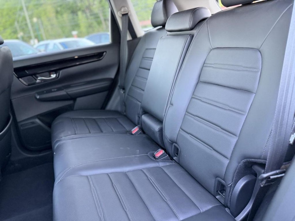 Honda CR-V EX-L AWD bas Kilométrage Cuir 2023 à Terrebonne, Québec - 21 - w1024h768px
