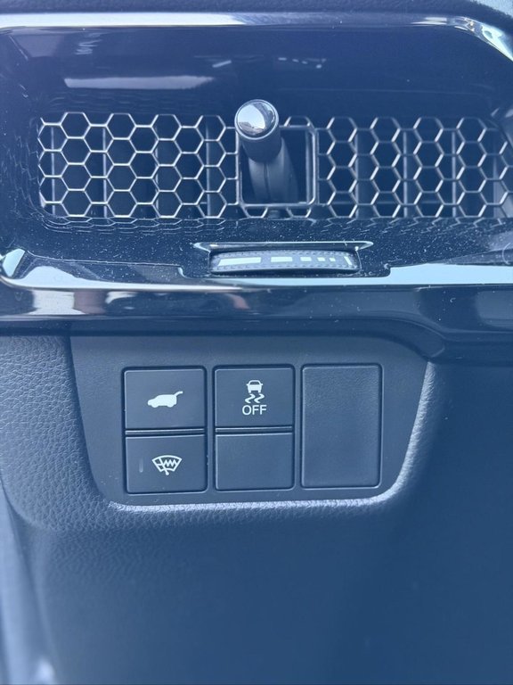 Honda CR-V EX-L AWD bas Kilométrage Cuir 2023 à Terrebonne, Québec - 11 - w1024h768px