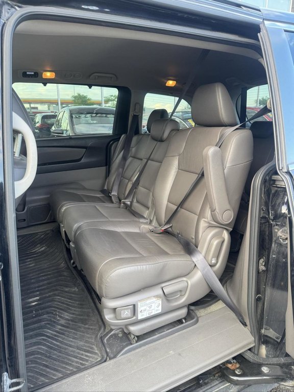 2017 Honda Odyssey EX-L Toit Ouvrant in Terrebonne, Quebec - 9 - w1024h768px