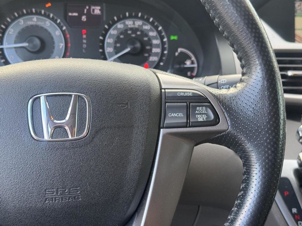 2017 Honda Odyssey EX-L Toit Ouvrant in Terrebonne, Quebec - 13 - w1024h768px