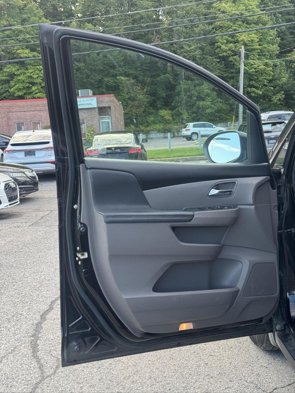 2017 Honda Odyssey EX-L Toit Ouvrant in Terrebonne, Quebec - 7 - w1024h768px