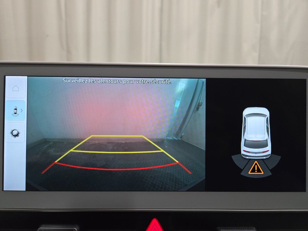 2022 Hyundai Ioniq 5 Preferred AWD Navigation in Terrebonne, Quebec - 14 - w1024h768px