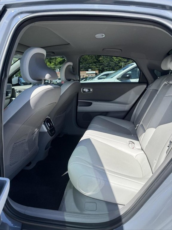2024 Hyundai IONIQ 6 Preferred Ultimate Long Range AWD in Terrebonne, Quebec - 9 - w1024h768px