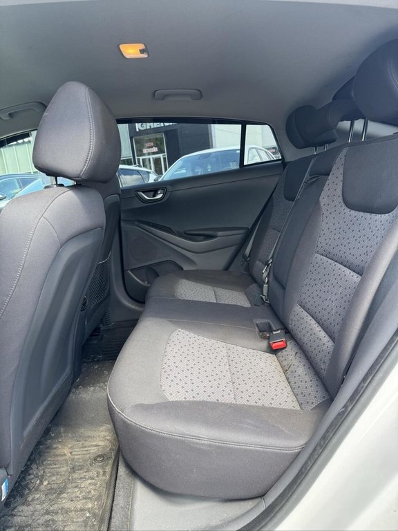 2019 Hyundai Ioniq Electric Preferred Navigation in Terrebonne, Quebec - 9 - w1024h768px
