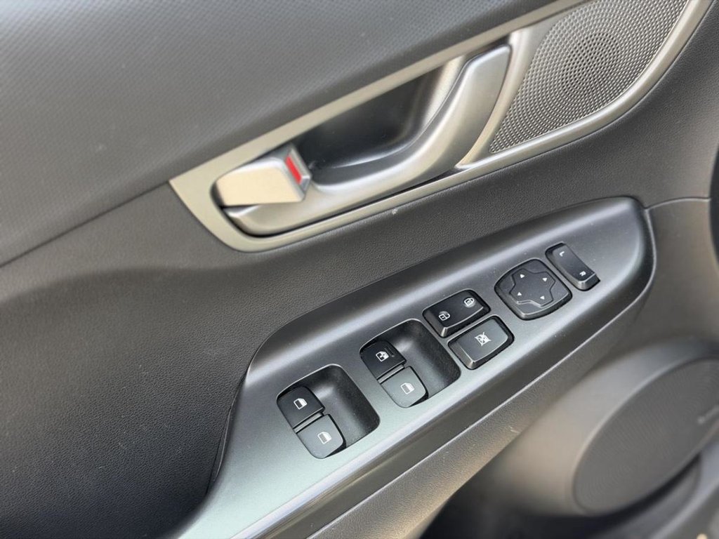 2021 Hyundai Kona Electric Preferred in Terrebonne, Quebec - 7 - w1024h768px