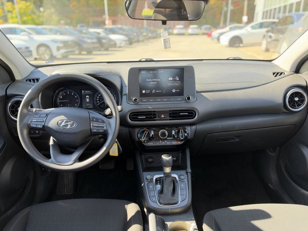 2023 Hyundai Kona Essential AWD Bas Kilométrage in Terrebonne, Quebec - 18 - w1024h768px