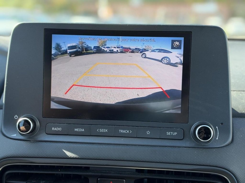 2023 Hyundai Kona Essential AWD Bas Kilométrage in Terrebonne, Quebec - 14 - w1024h768px
