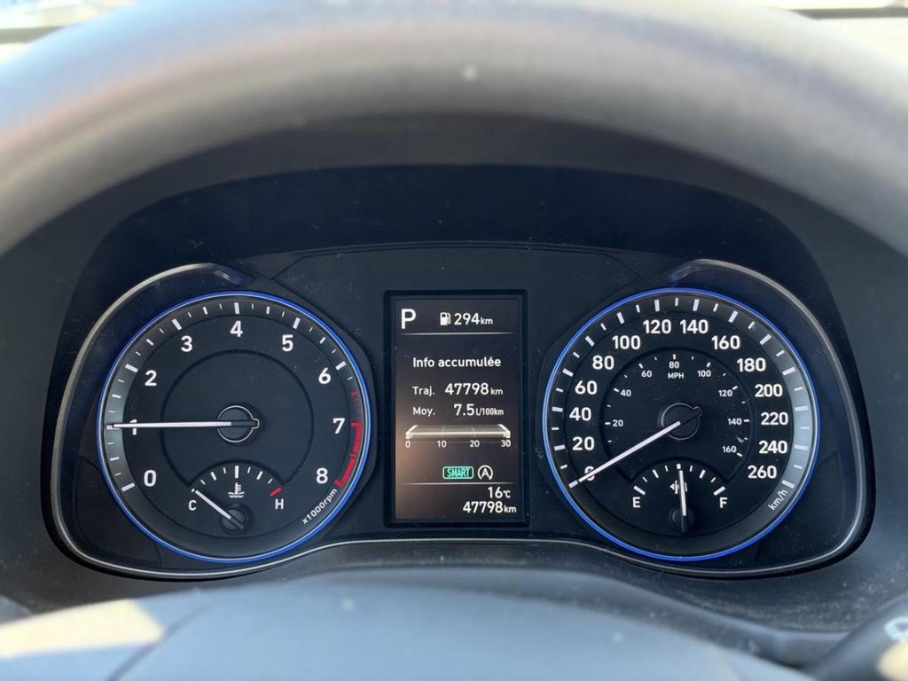 2023 Hyundai Kona Essential AWD Bas Kilométrage in Terrebonne, Quebec - 12 - w1024h768px