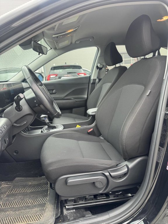 2024 Hyundai Kona Preferred AWD Bas Kilométrage in Terrebonne, Quebec - 8 - w1024h768px