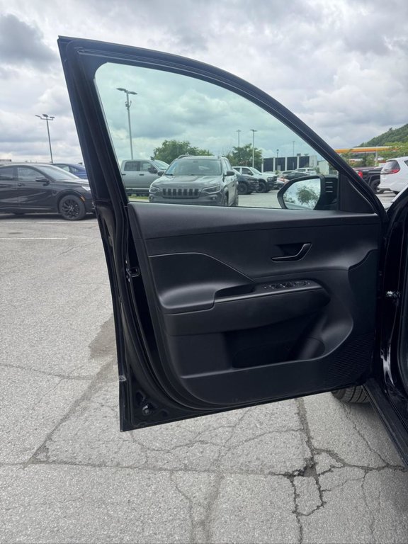 2024 Hyundai Kona Preferred AWD Bas Kilométrage in Terrebonne, Quebec - 7 - w1024h768px