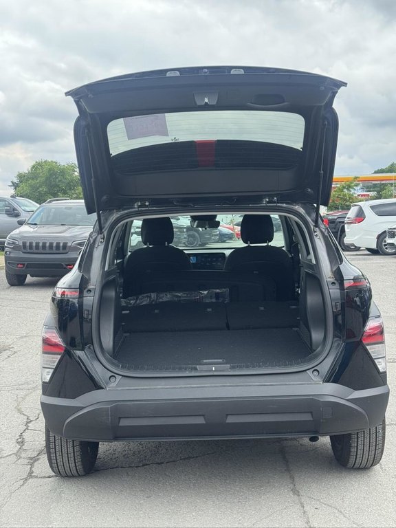 2024 Hyundai Kona Preferred AWD Bas Kilométrage in Terrebonne, Quebec - 15 - w1024h768px
