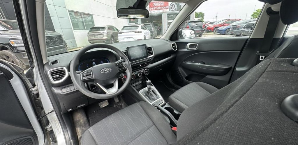 Hyundai Venue Essential Caméra De Recul Bas Kilométrage 2023 à Terrebonne, Québec - 10 - w1024h768px